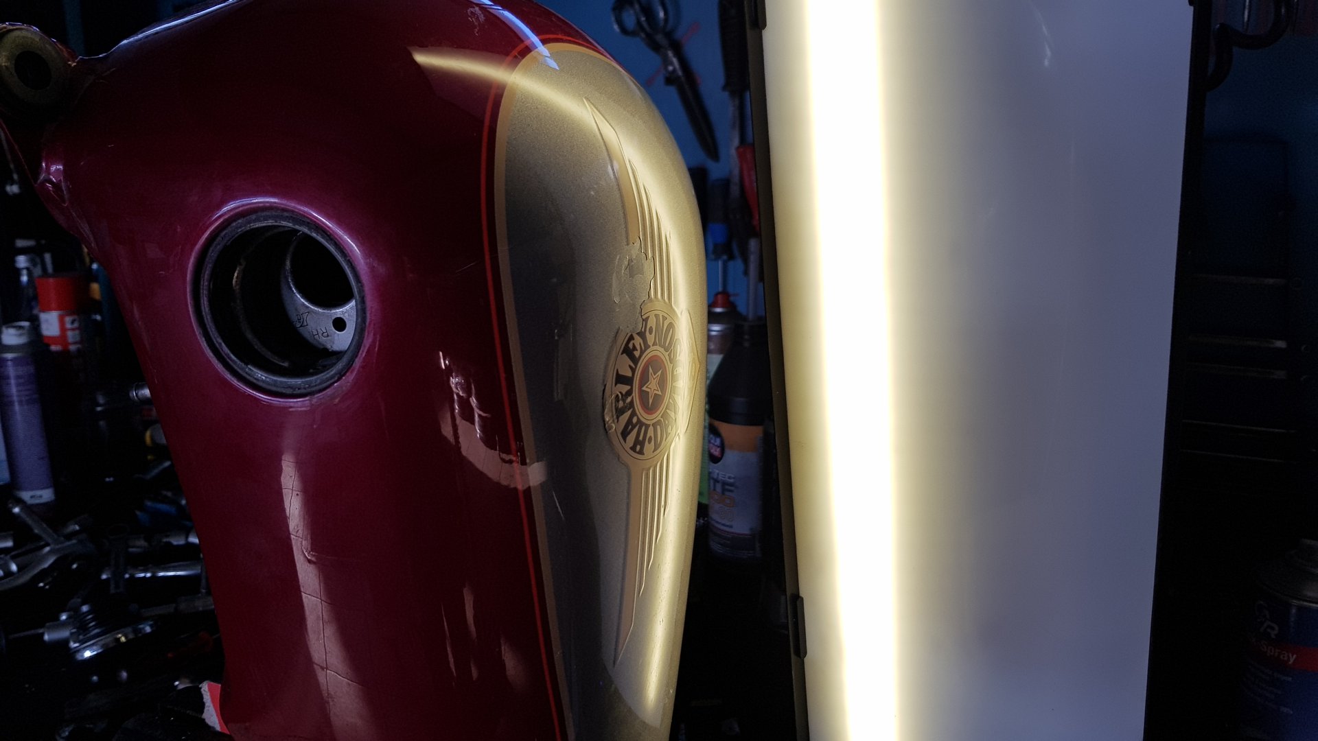 Motorrad Tank nachher